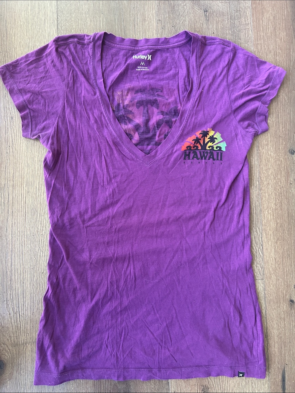 Hurley Purple V-Neck Hawaii Graphic Tee ! Medium